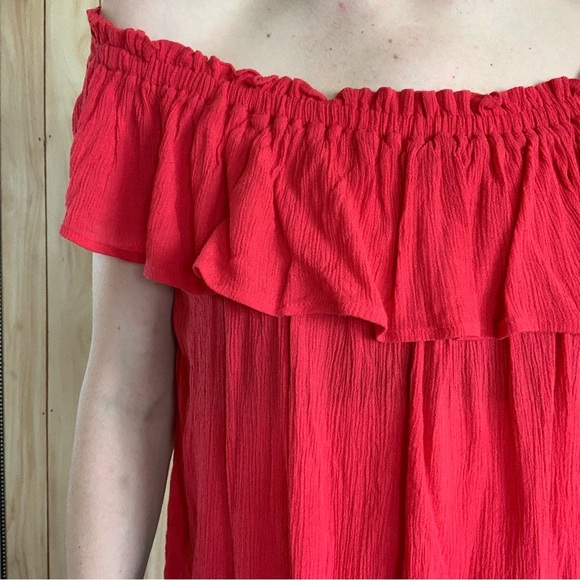 Off-Shoulder Crepe Ruffle Tank - Picture 3 of 12